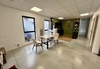 Location bureau en zone d'activités  à Saint-Herblain - 44800