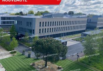 Location bureaux - Proche parking Zenith et Chronobus C3  à Saint-Herblain - 44800