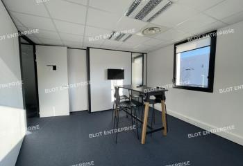Location bureaux - Proche Nantes Nord-Ouest, accès 4 voies  à Saint-Herblain - 44800