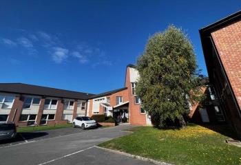 Bureaux en location dans un immeuble tertiaire - Arras  à Saint-Laurent-Blangy - 62223