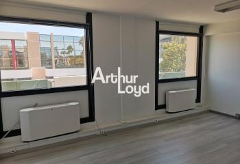 Location bureau (06700) - 130 m²  à Saint-Laurent-du-Var - 06700