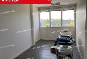 Location bureau - Proximité ligne(s) de bus et accès 4 voies  à Saint-Malo - 35400
