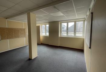 Location bureaux - Proche gare et transports en commun  à Saint-Nazaire - 44600