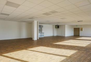 Location bureaux - Proche Périphérique et Métro  à Saint-Ouen - 93400