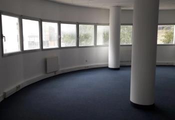 Location bureaux, proche métro Mairie de et Stade de France