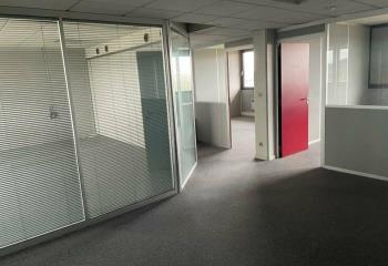 Bureaux à louer - A43