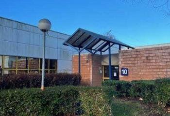 Location bureaux - Proche autoroute A104
