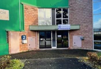 Location bureaux - Proche autoroute A104