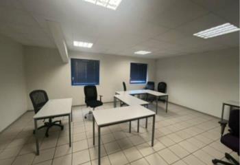Location bureaux - Proche zone industrielle et portuaire du Havre  à Saint-Vigor-d'Ymonville - 76430