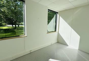 Bureaux à louer proche transports en commun
