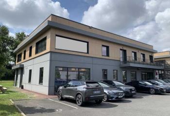 Location bureaux - Proche autoroute A4, RER et TGV  à Serris - 77700