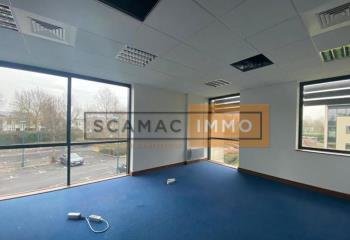 Location bureaux - Proche A4, A104 et RER A Val d'Europe  à Serris - 77700