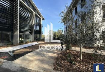 Location bureaux - Proche gare et accès autoroute  à Sophia Antipolis - 06560
