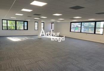 Location bureaux - Proximité autoroute A8 et technopole  à Sophia Antipolis - 06560