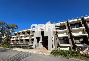 Location bureaux - Proche autoroute A8 et transports en commun  à Sophia Antipolis - 06560