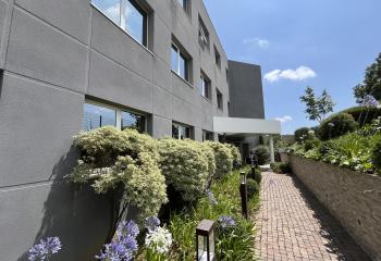 Location bureaux - Proche autoroute A8 et aéroport Nice  à Sophia Antipolis - 06560