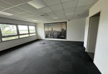 Location bureaux Nord - Proche A10 et Tramway