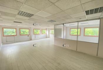 Bureaux à louer - Proche N12 et N10  à Trappes - 78190