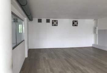 Location bureaux - Proche gare SNCF Penhoët et zone Auchan  à Trignac - 44570