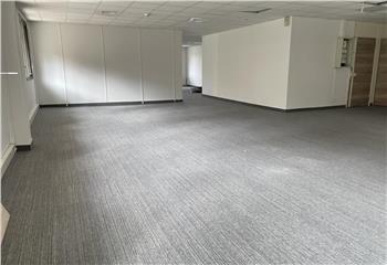Location bureaux - Sophia Antipolis, proche zone Garbejaire  à Valbonne - 06560
