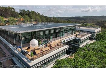Location bureaux - Proche Place Bermont et Collège International  à Valbonne - 06560