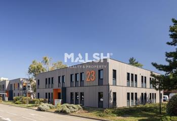 Location bureaux - Proche périphérique Laurent Bonnevay  à Vénissieux - 69200