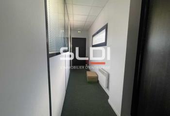 Location bureaux - Proche périphérique Laurent Bonnevay et transports