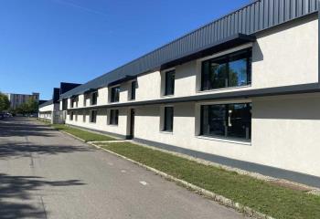 Location bureaux - Proche périphérique et transports en commun  à Vénissieux - 69200