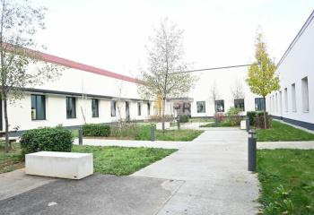 Location de bureaux en centre ville  à Vénissieux - 69200