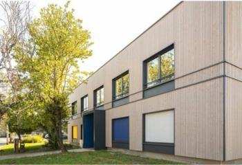 Location bureaux - Proche périphérique Laurent Bonnevay  à Vénissieux - 69200