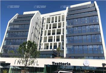 Location bureaux - Métro et Tramway  à Vénissieux - 69200