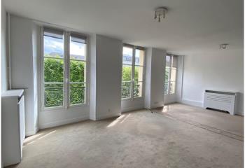 Location bureaux, proche gare Rive Gauche  à Versailles - 78000