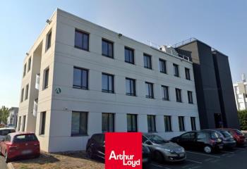 Location bureaux - Proche A6 et gare SNCF  à Villefranche-sur-Saône - 69400