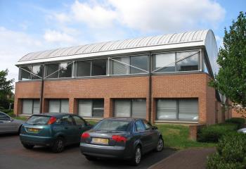 Location bureaux - Parc de la Cimaise, bus et autoroutes  à Villeneuve-d'Ascq - 59491