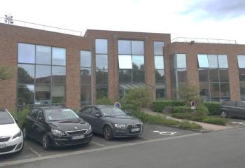 Location bureaux - Proche autoroutes et métro ligne 2  à Villeneuve-d'Ascq - 59491