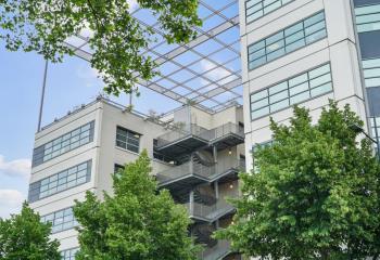 Location de bureaux - immeuble le Premium - métro A - B  à Villeurbanne - 69100