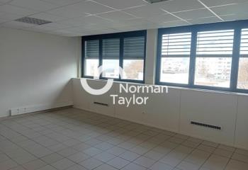 Location bureaux - Proche périphérique, tram et métro