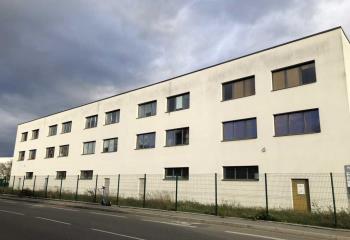 Location bureau Villeurbanne (69100) - 477 m²
