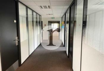Location de bureaux avec bonne accessibilité à  à Wasquehal - 59290
