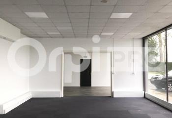 Location local commercial Amboise (37400) - 530 m²  à Amboise - 37400