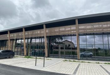 Locaux commerciaux à louer - Face à l'aéroport  à Andrézieux-Bouthéon - 42160