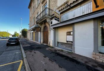 Local commercial à louer - Axes principaux  à Arnas - 69400