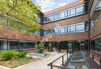 Location local commercial Asnières-sur-Seine (92600) - 574 m²  à Asnières-sur-Seine - 92600
