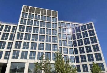 Location local commercial - Proche A1 et A86  à Aubervilliers - 93300