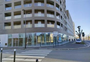 Local commercial à louer - Chartrons/Bassins à Flot  à Bordeaux - 33000