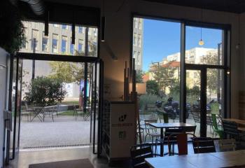 Local commercial à céder près de la gare de  à Bordeaux - 33000