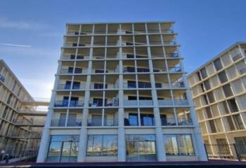 Local commercial neuf à louer - Pont Chaban Delmas  à Bordeaux - 33000