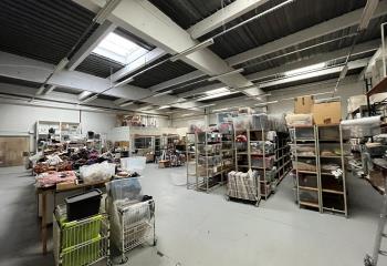 Location local commercial Bordeaux (33300) - 360 m²  à Bordeaux - 33000