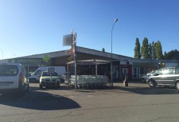 Location local commercial - Centre commercial La Croix Jeannette