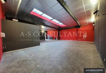 Local commercial à louer - Zone d'activité  à Bourgoin-Jallieu - 38300
